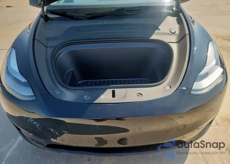 2024 Tesla Model Y from USA, damaged, VIN 7SAYGDEF0RA317021